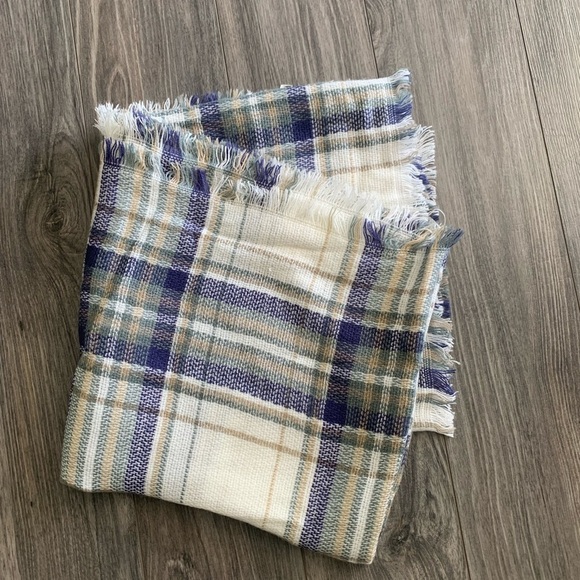 Scarf green blue and cream boho warm OS - Picture 1 of 10